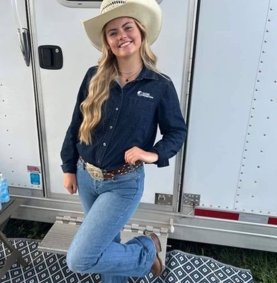 Meet your Posher, Lorene - Picture 1 of 1